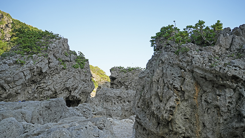 裏ギーザバンタ（ぎーざばんた）大きな岩がたくさんある！