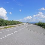 沖縄県本部町部間大橋（ぶまおおはし）絶景スポットへの道