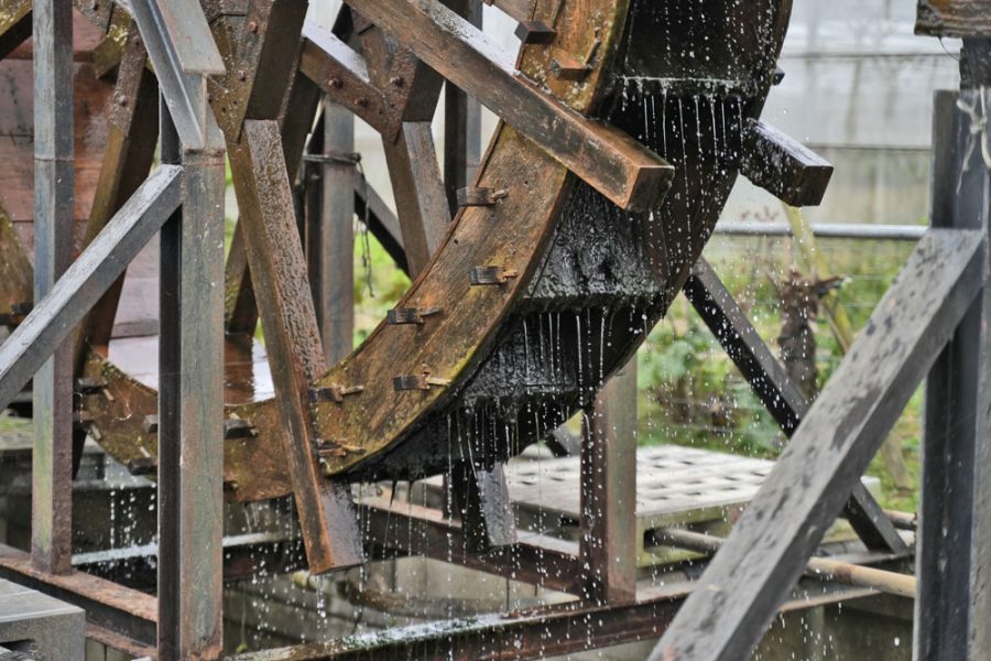 喜瀬武原の三連水車・足踏み水車 （きせんばるのさんれんすいしゃ・あしふみすいしゃ）