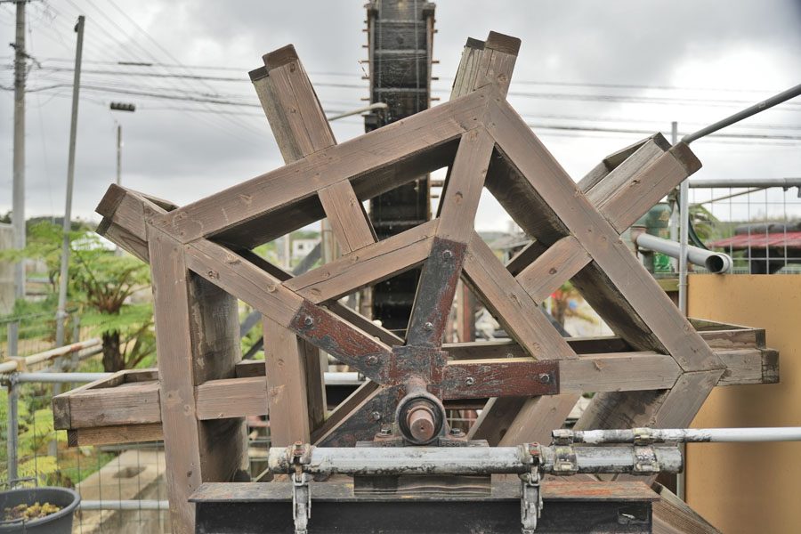 喜瀬武原の三連水車・足踏み水車 （きせんばるのさんれんすいしゃ・あしふみすいしゃ）