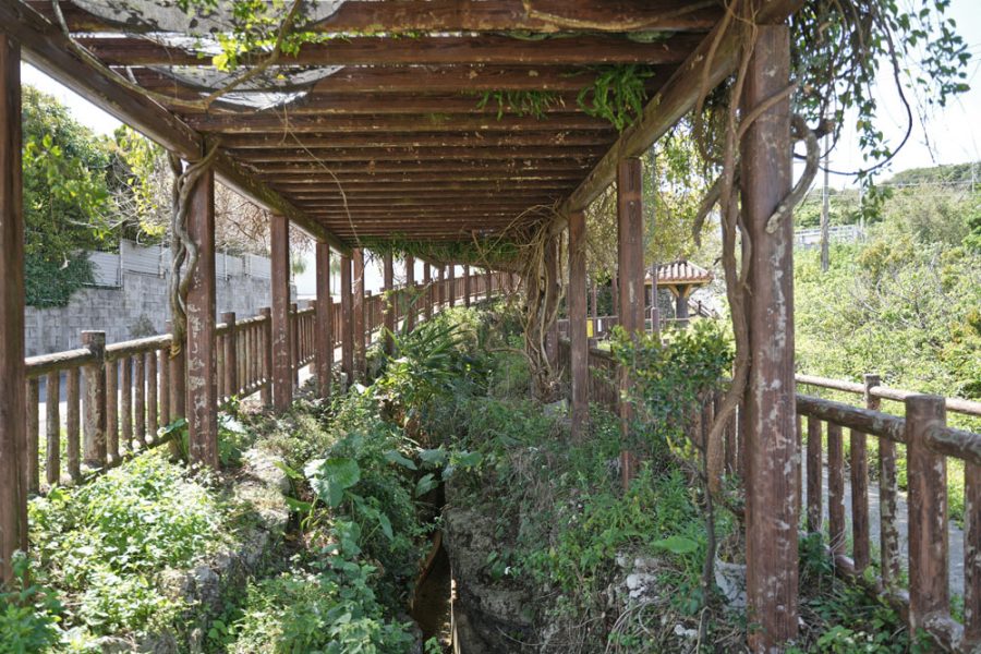 与座ガー・与座川公園（よざがー・よざがわ）